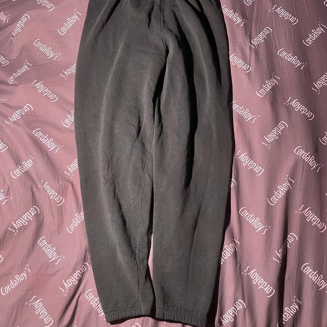 Green sweatpants - Depop