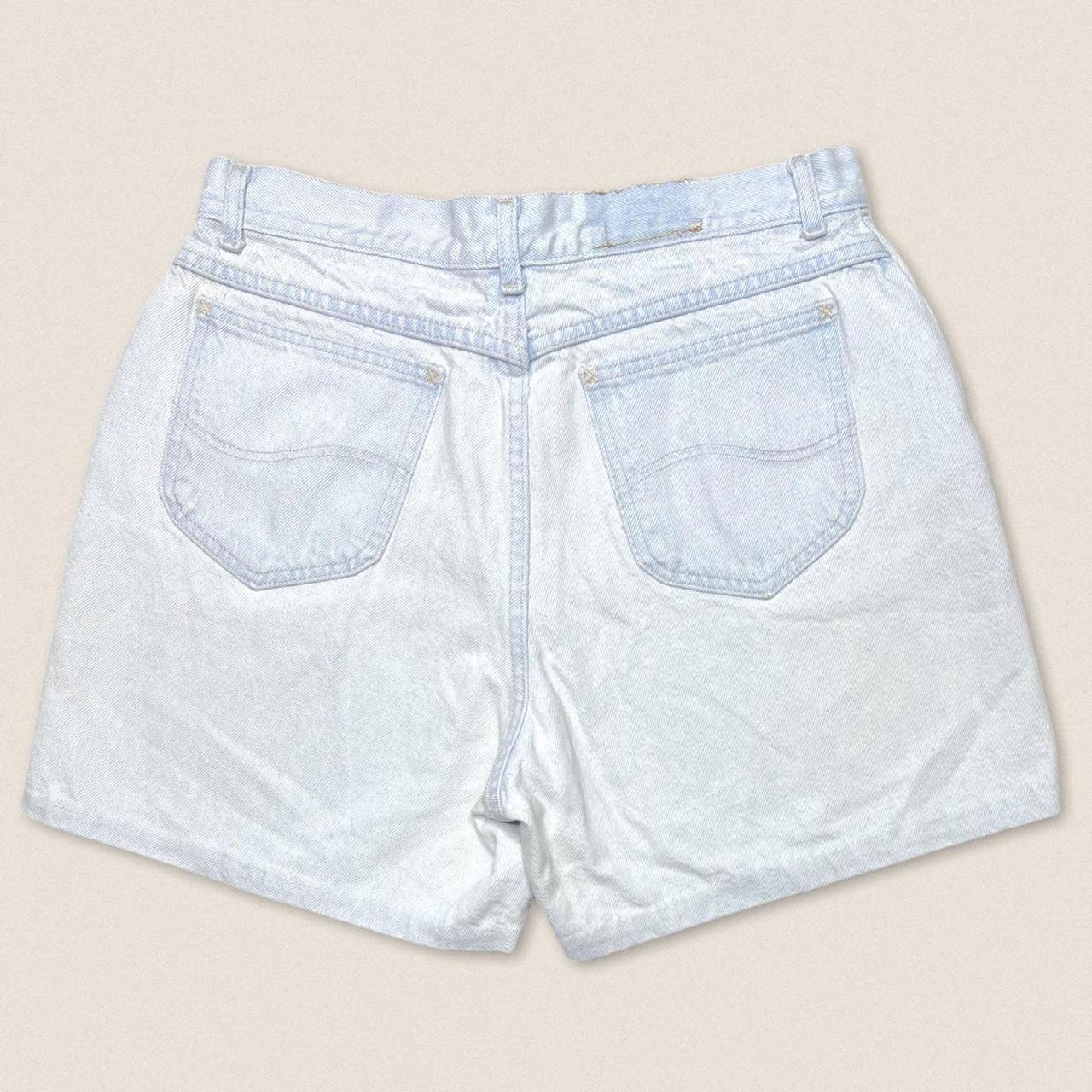 Lee Women's Blue Shorts | Depop