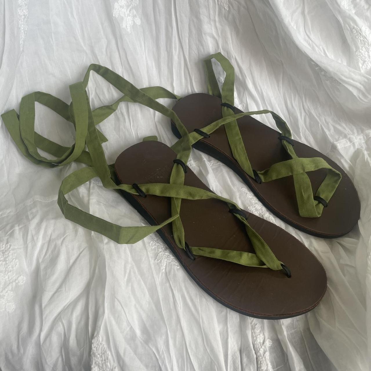 item listed by intoannwn