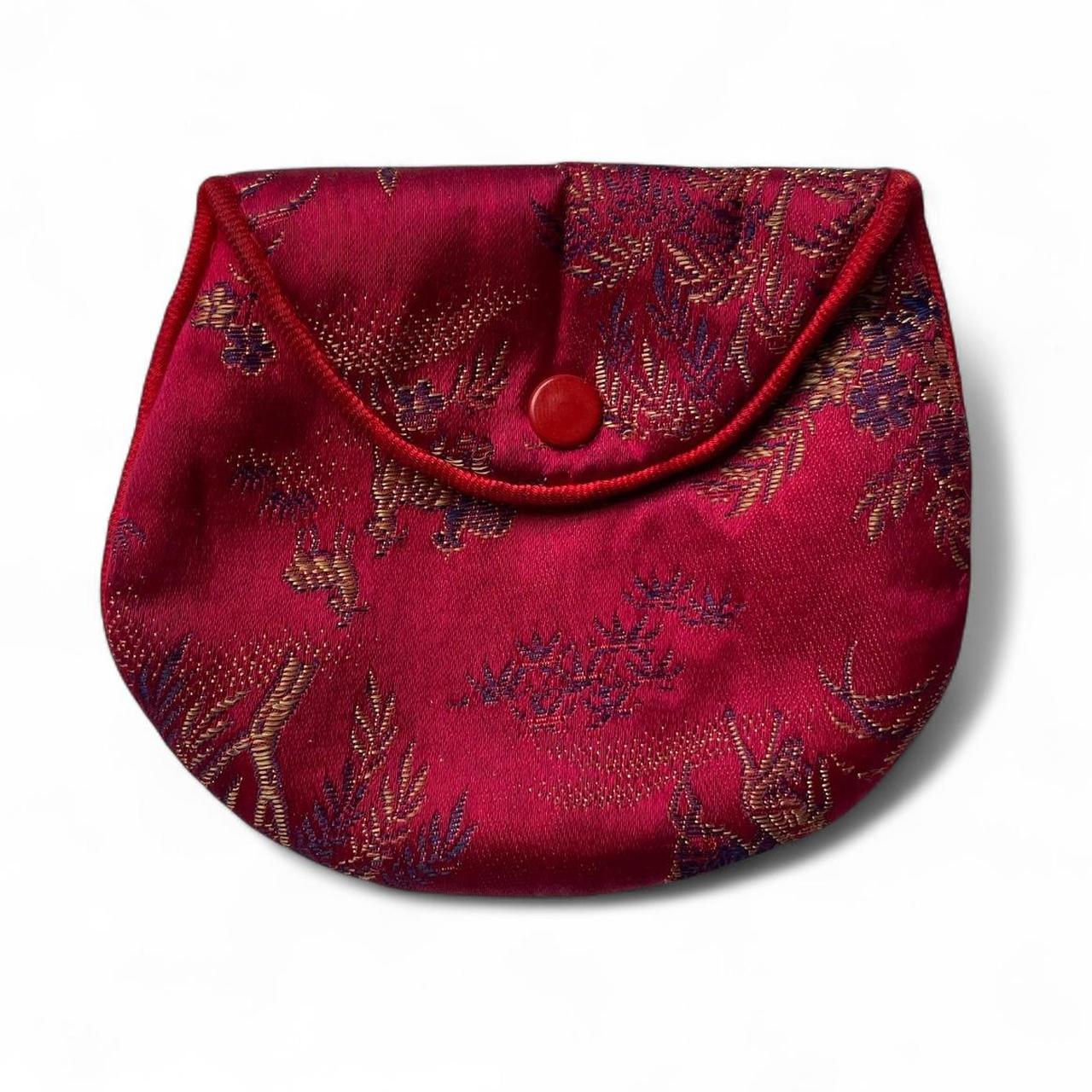 item listed by intoannwn