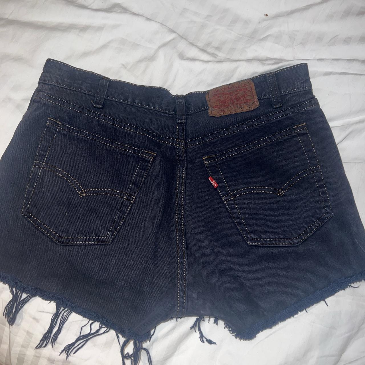 Navy denim Levi shorts - say 29/30 would best fit 6-8 - Depop