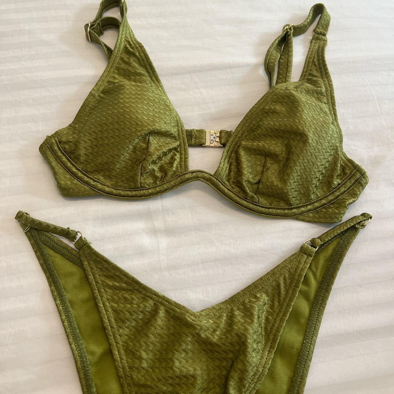 Green underwire bikini from south beach, size 8 Depop