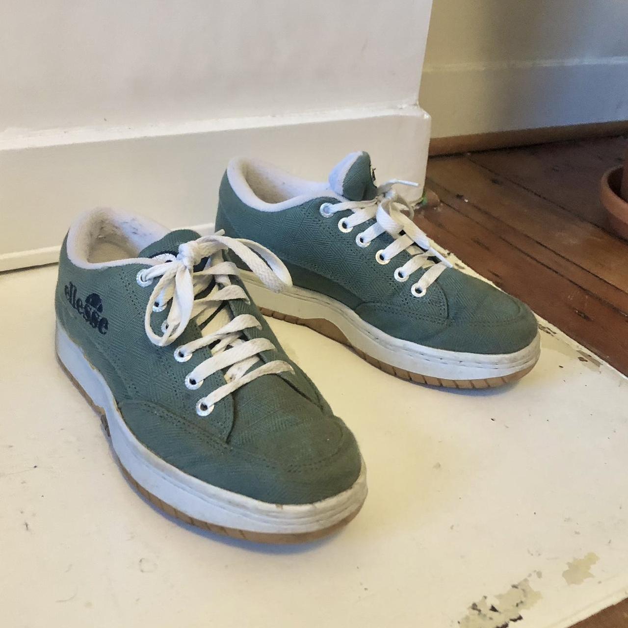 ellesse 90s retro trainers