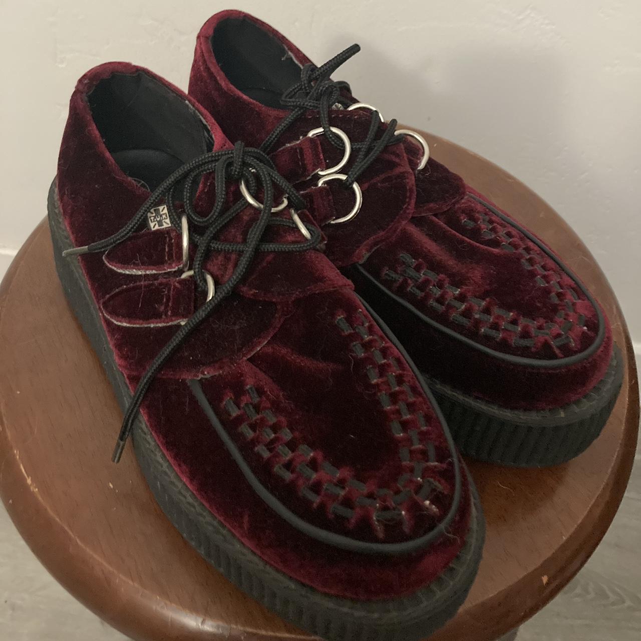 Tuk burgundy clearance velvet creepers