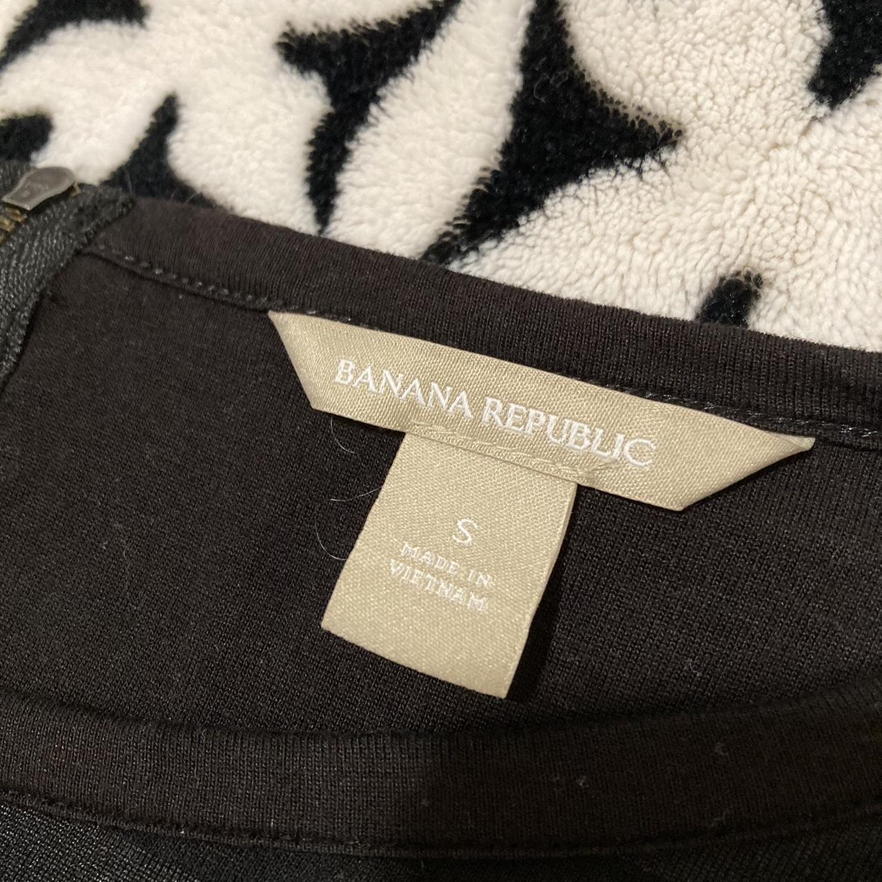 Banana Republic Women's Black and Grey Shirt (3)