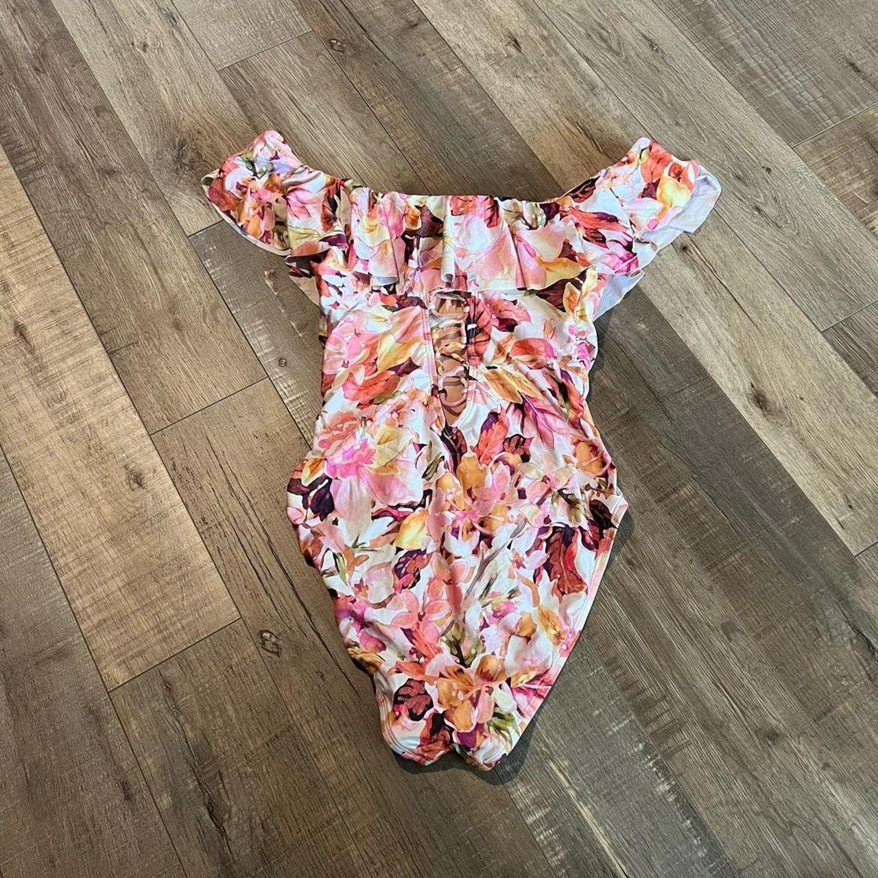 La Blanca one piece floral off shoulder size 10 Very... Depop