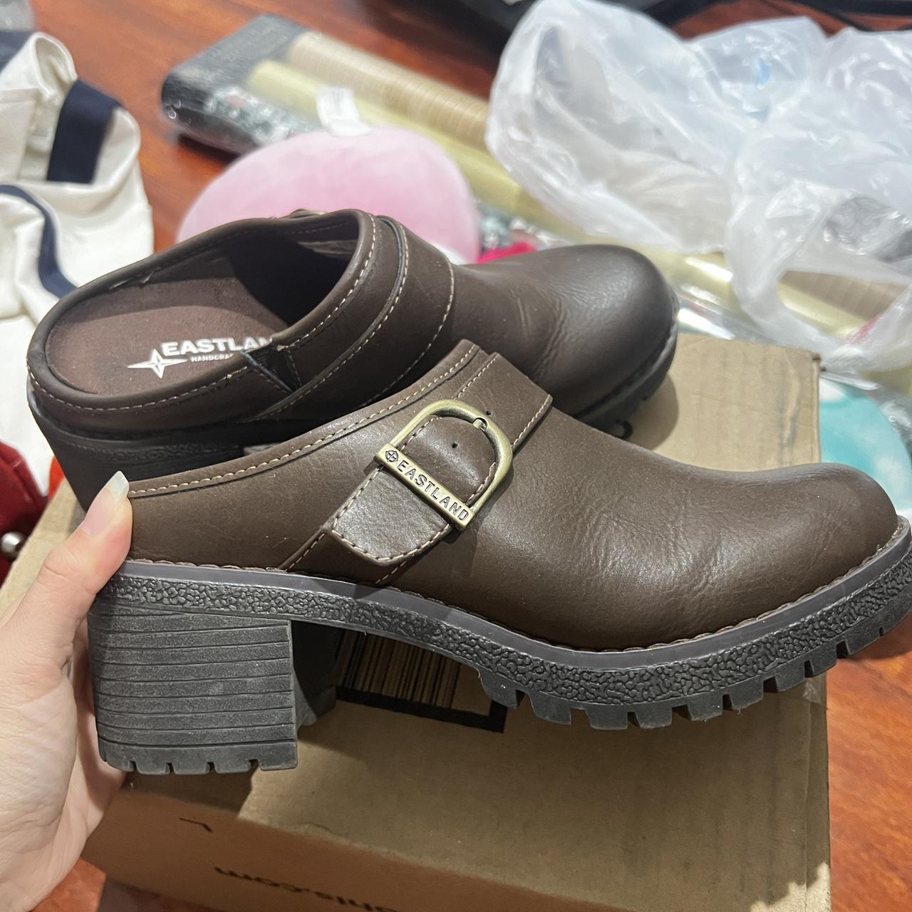 eastland leather clogs