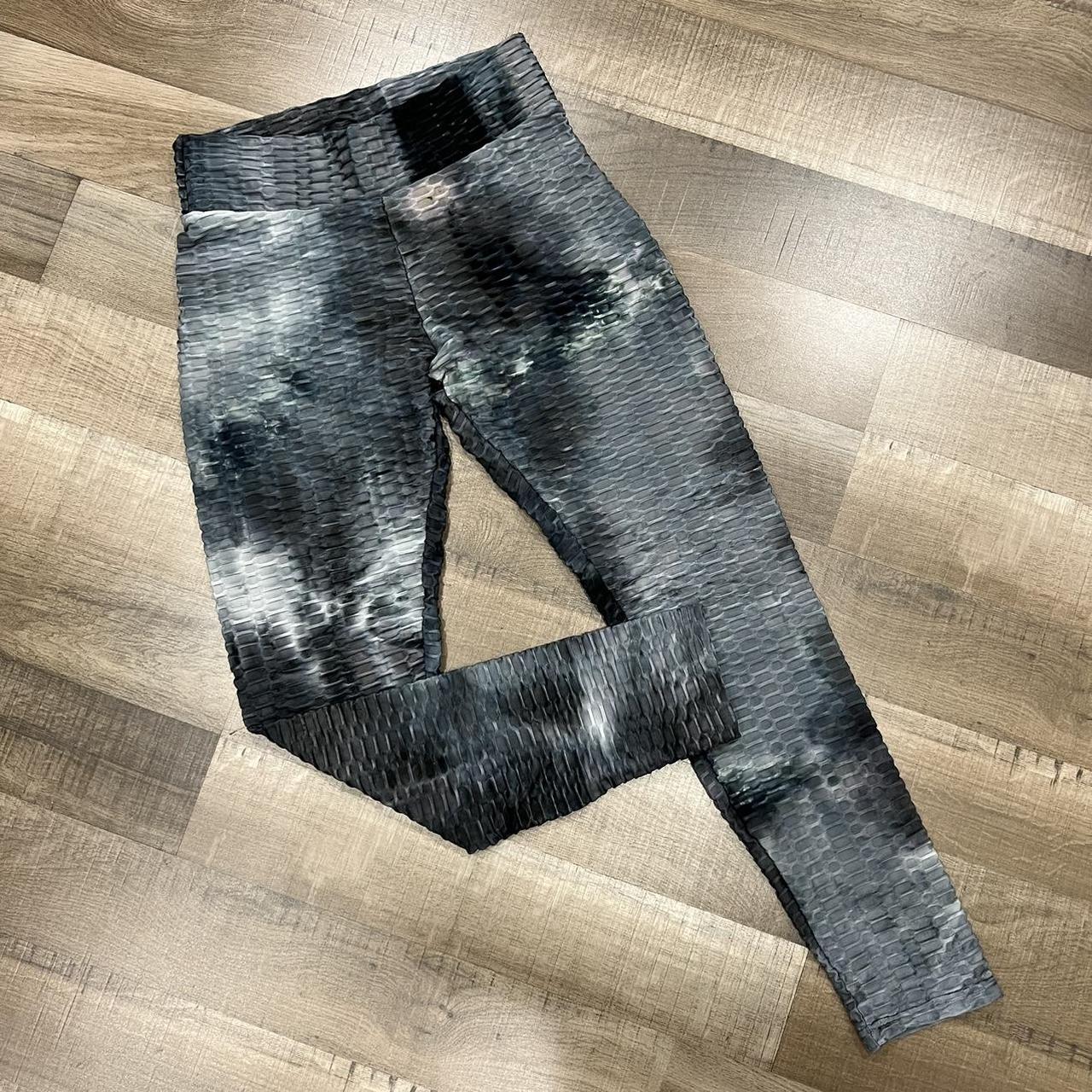 These are the famous Tick Tok leggings that give you... - Depop