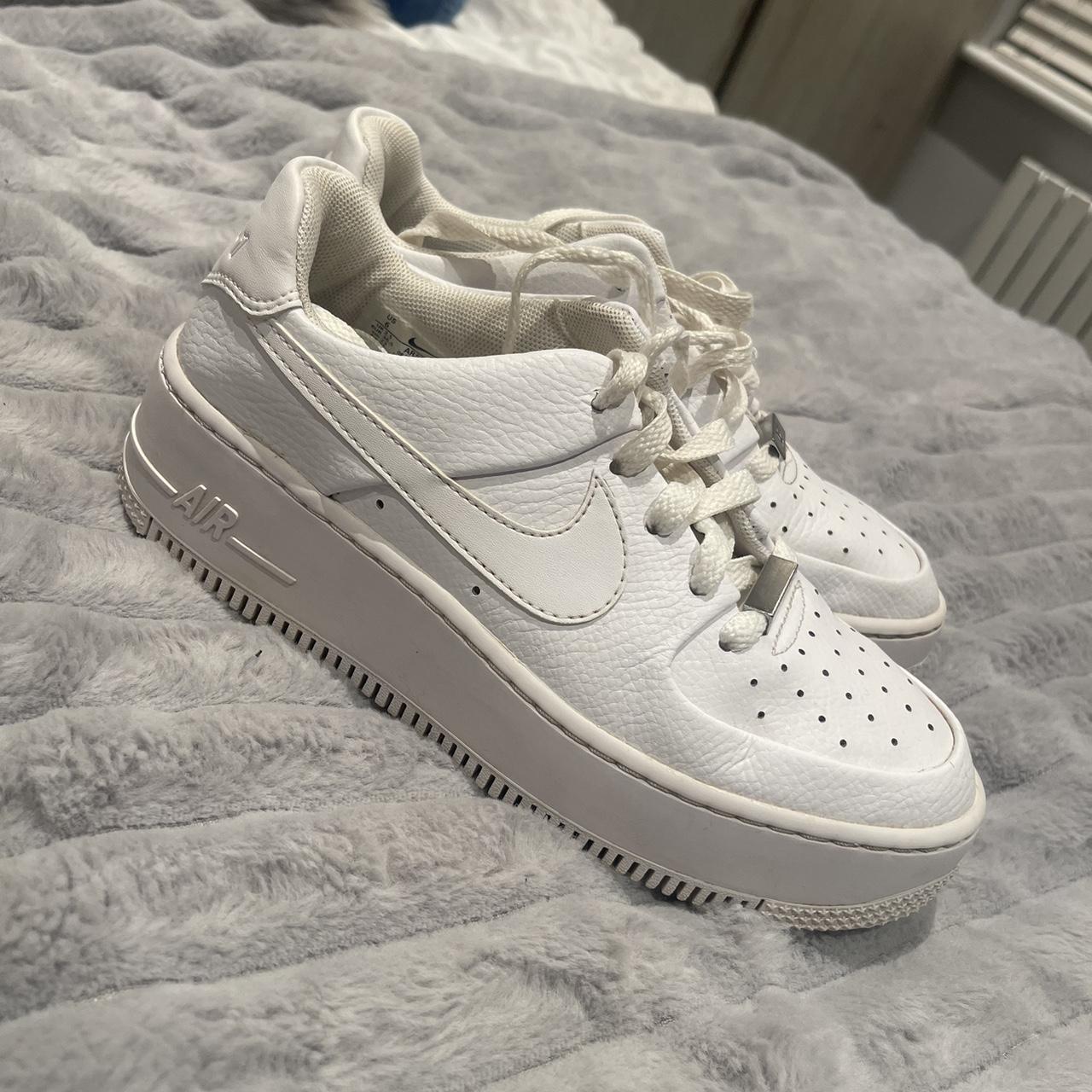 how to make air force 1 soles white again