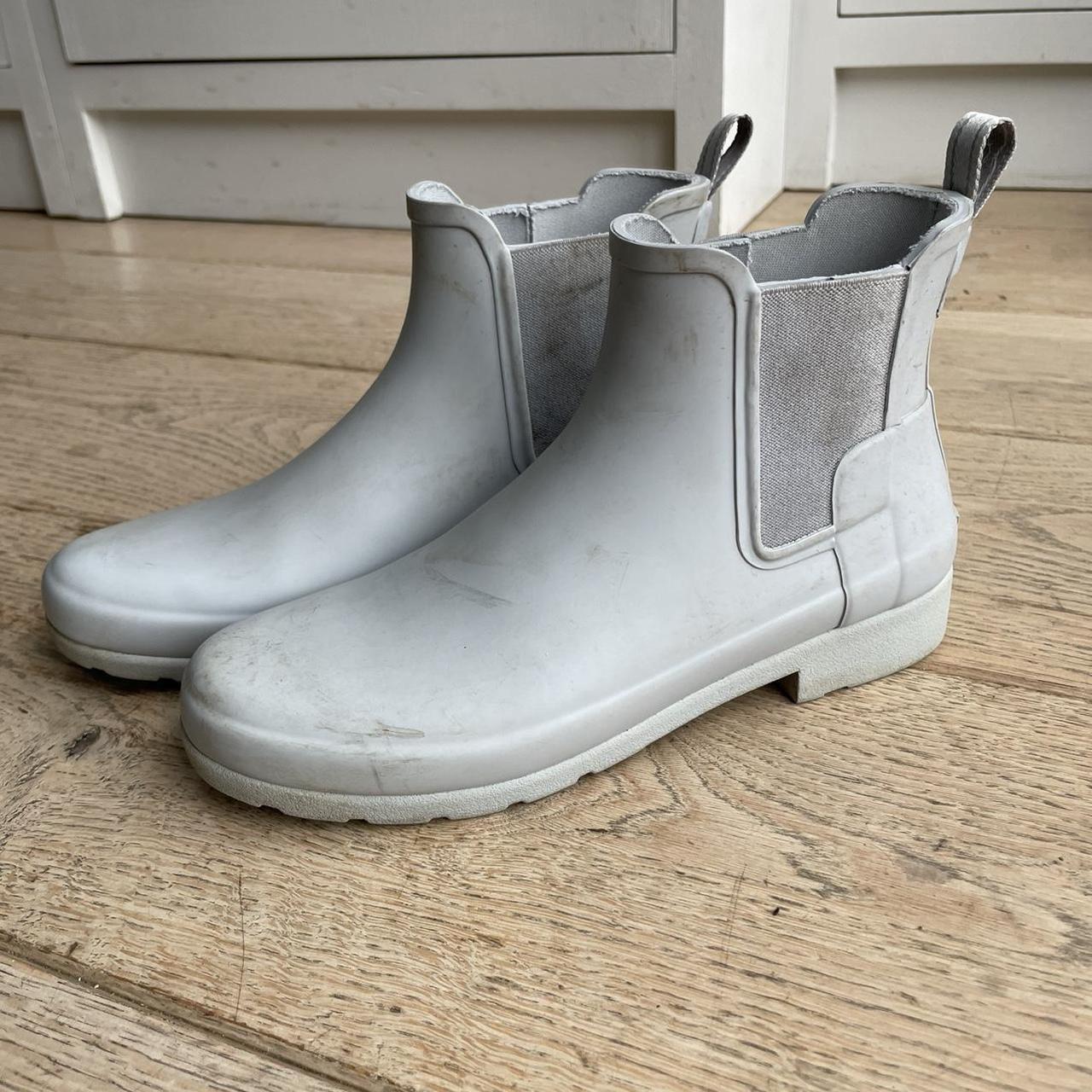 Hunter Women's Grey Boots Depop
