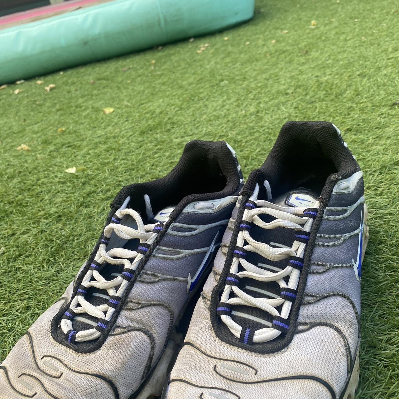 best way to clean nike tns