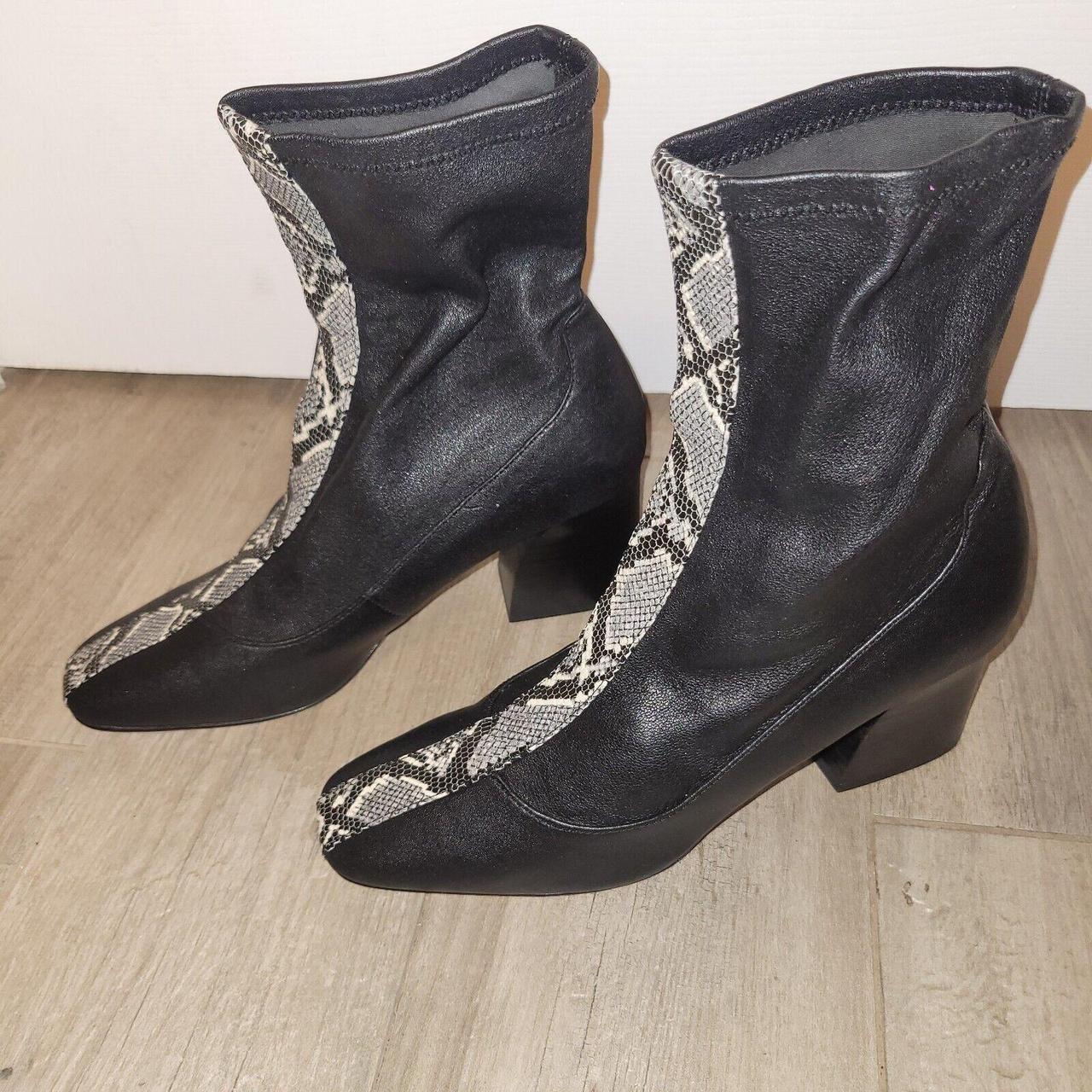 Donald J Pliner Boots Womans 7.5 Black Gian Stretch. Depop