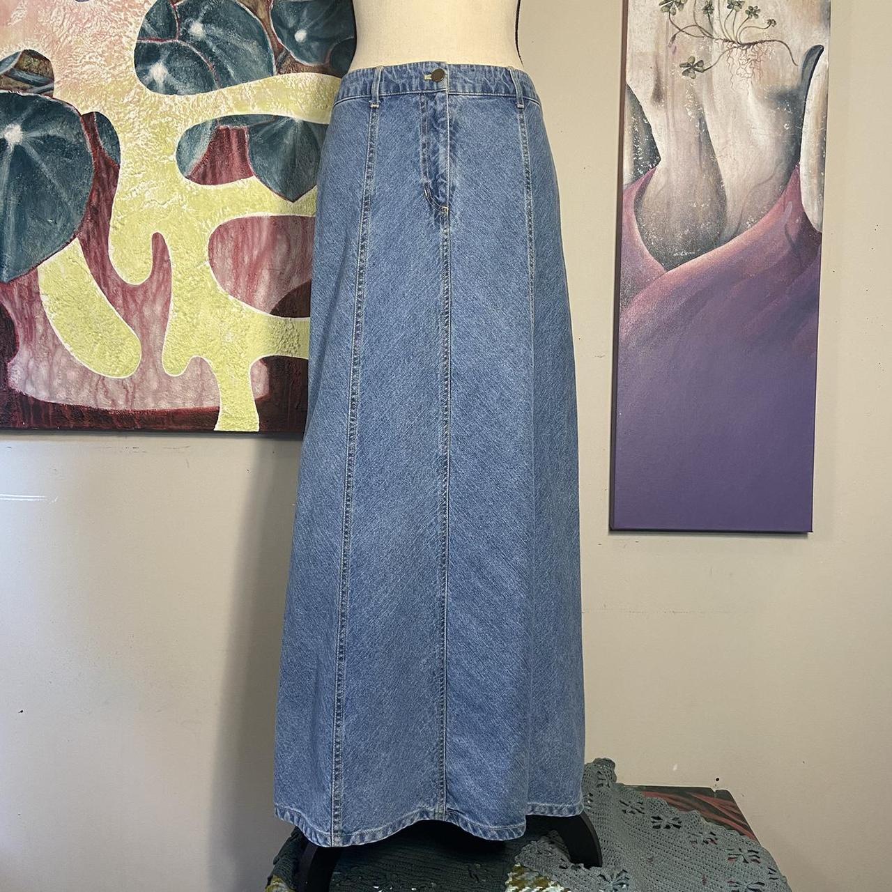 Vintage y2k denim maxi skirt! In excellent condition... - Depop