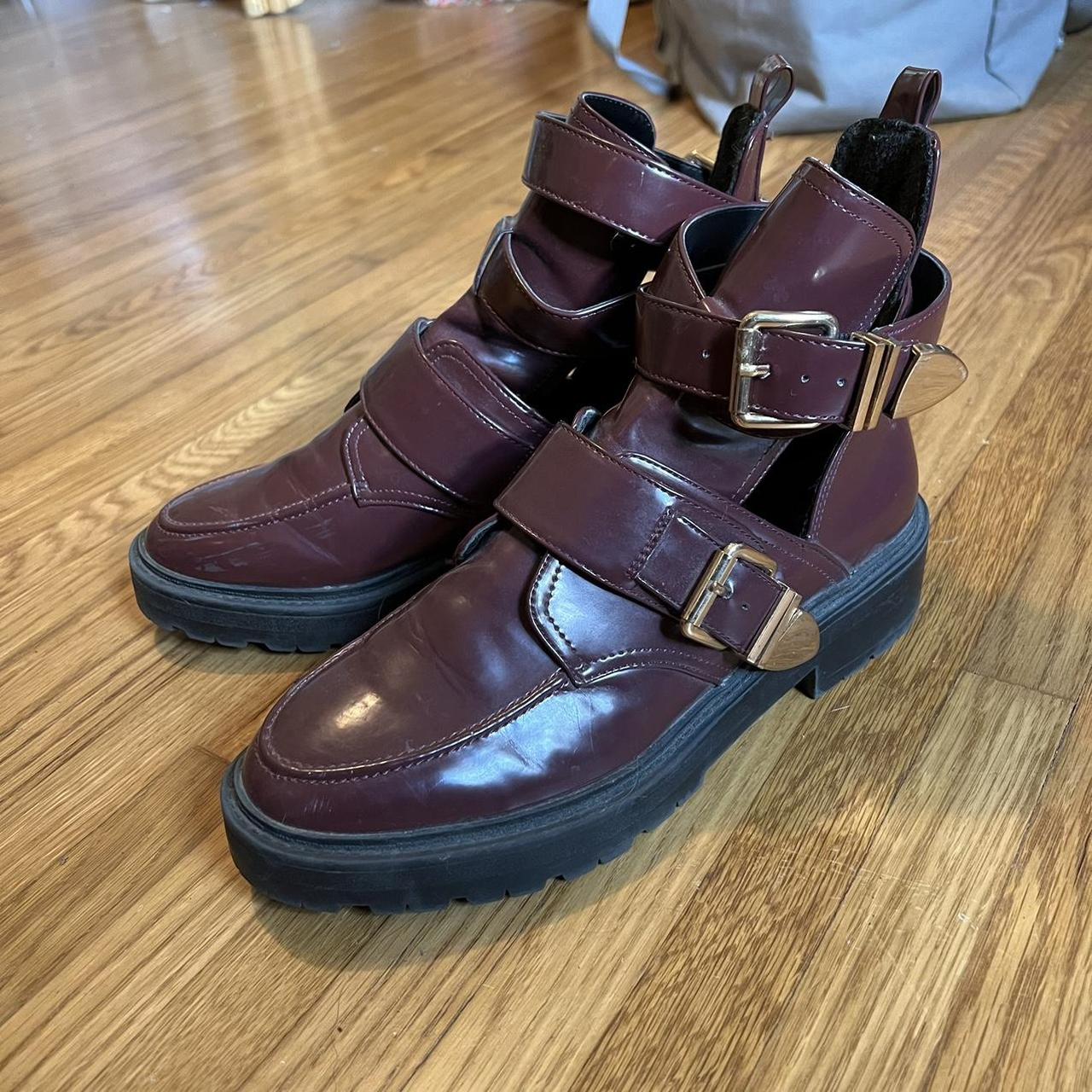 River Island Women's Burgundy and Gold Boots