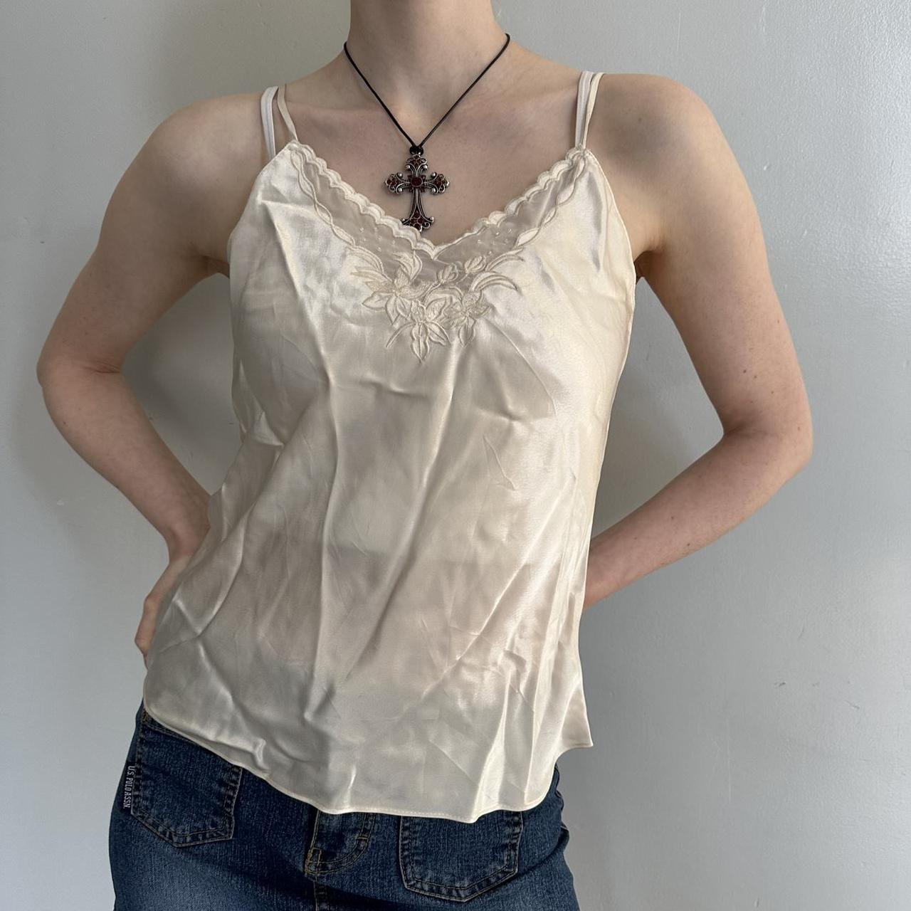 item listed by nuestroamorselectivos