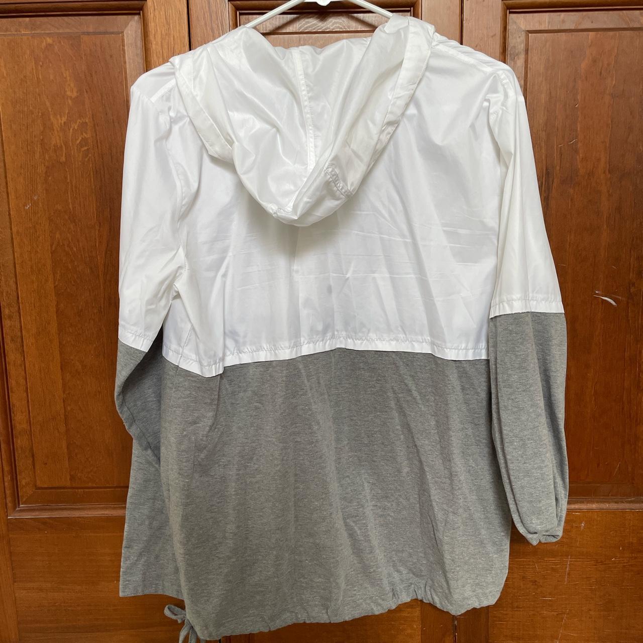 Under Armour Women's Grey and White Jacket Depop