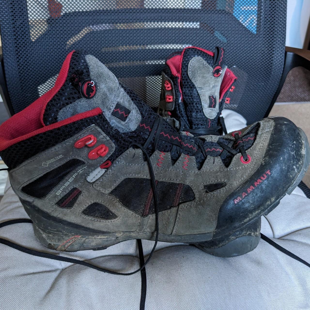 Vintage Mammut Hiking Boots EUR 42 - Depop