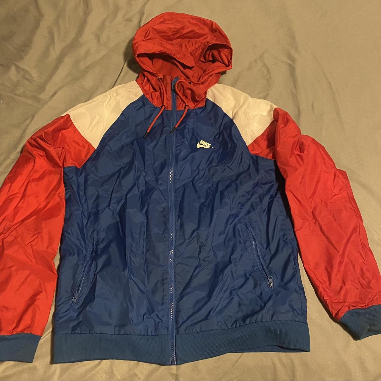 Nike windbreaker - Depop