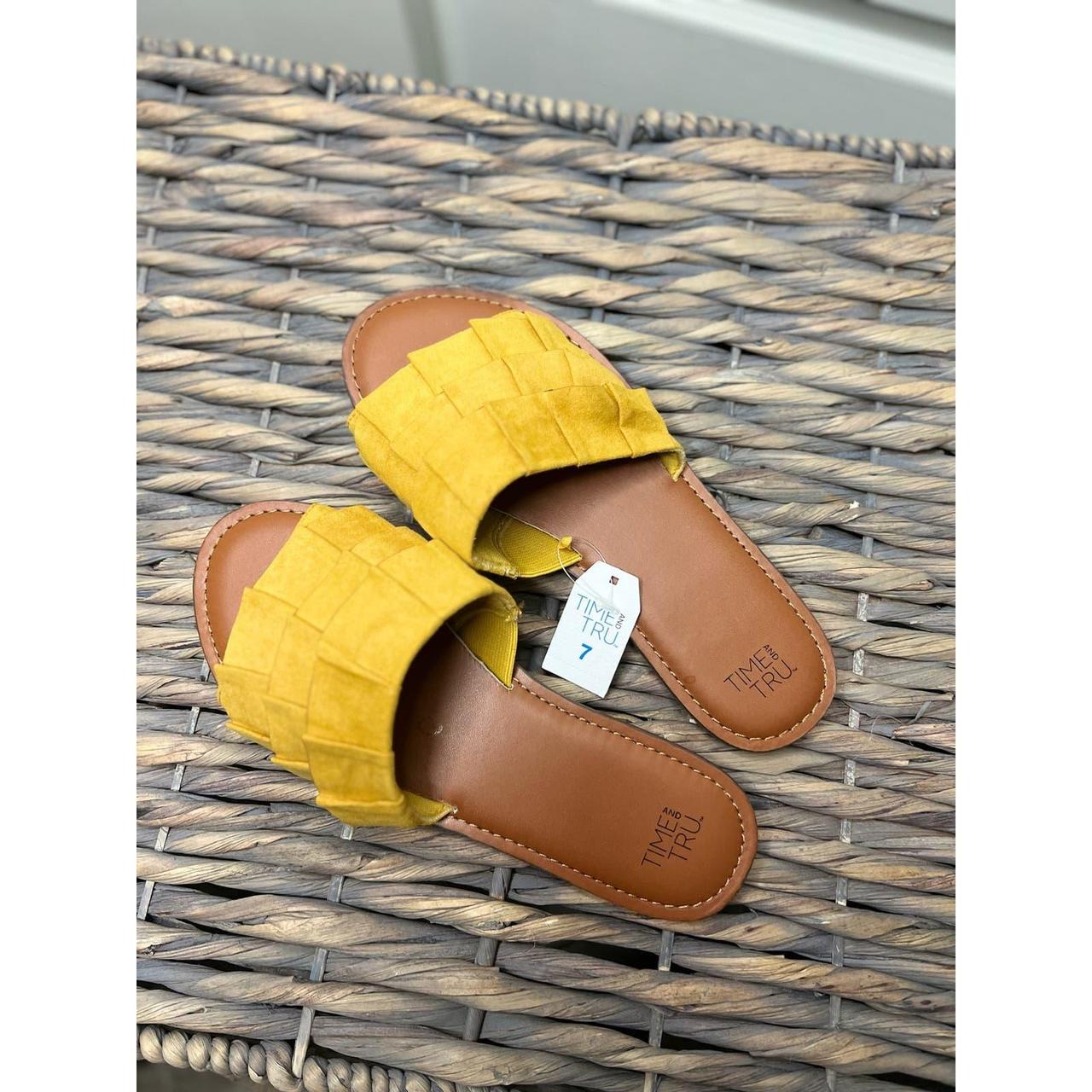 Universal Thread | Shoes | Universal Thread Womens Size 95 Mustard Yellow  Sandals | Poshmark