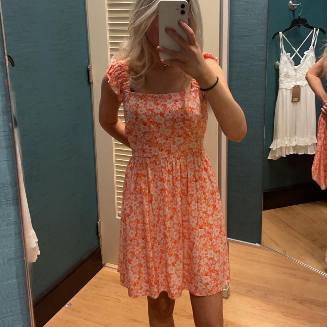 adorable orange floral summer dress!🧡 size... Depop