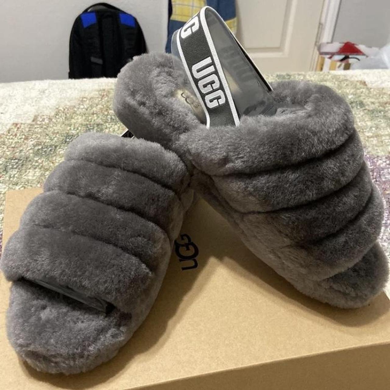 Ugg fluff yeah discount womens charcoal grey slippers