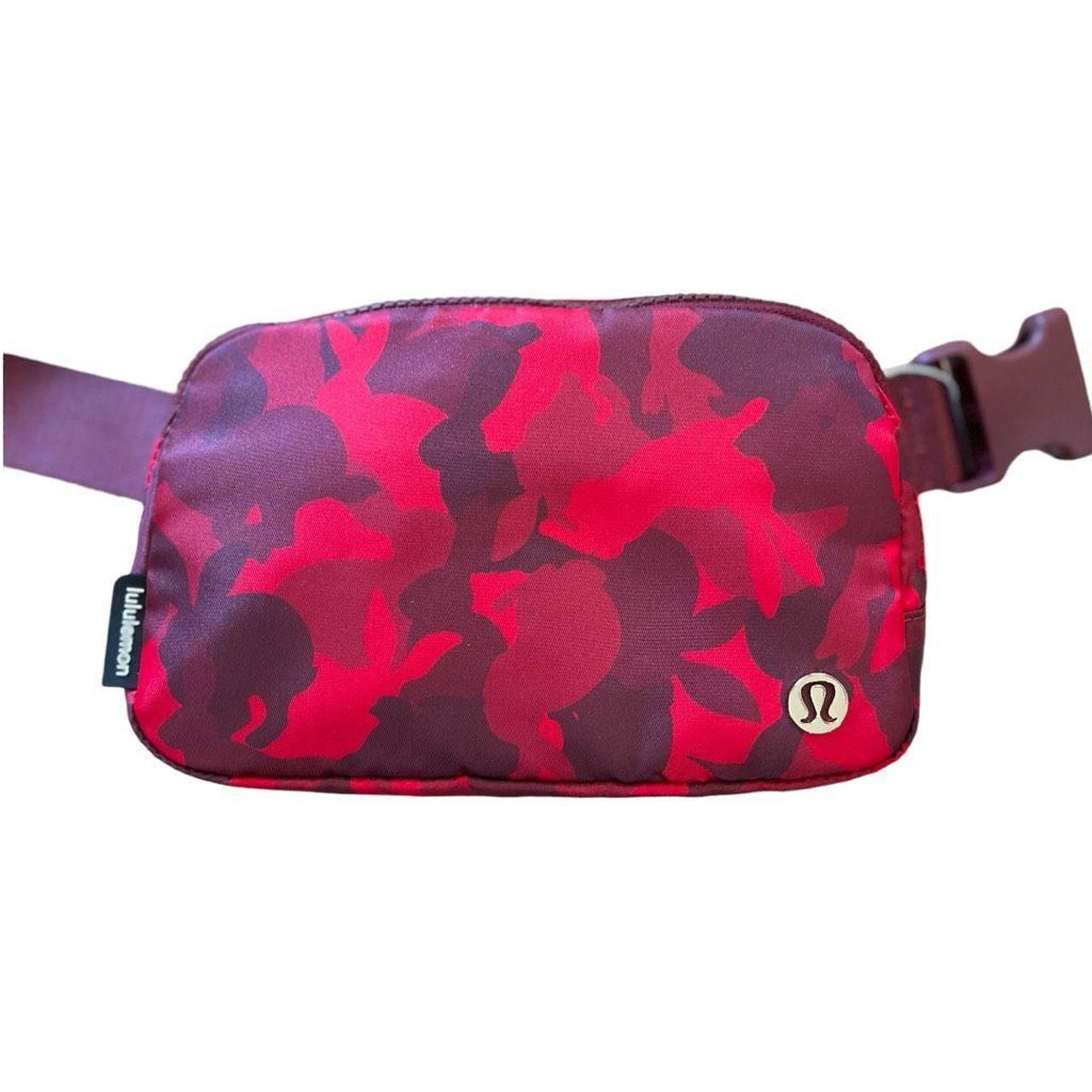 Fashion Lululemon Everywhere Belt Bag camo