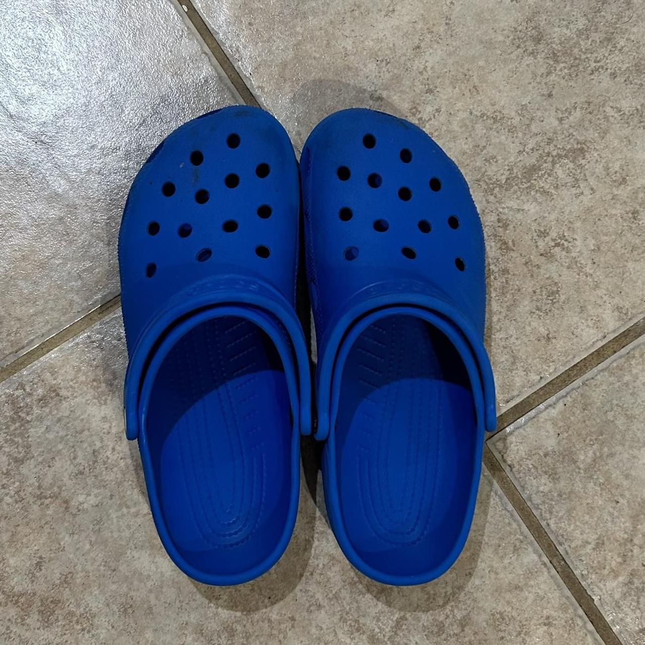 Crocs Men's Blue Clogs (2)