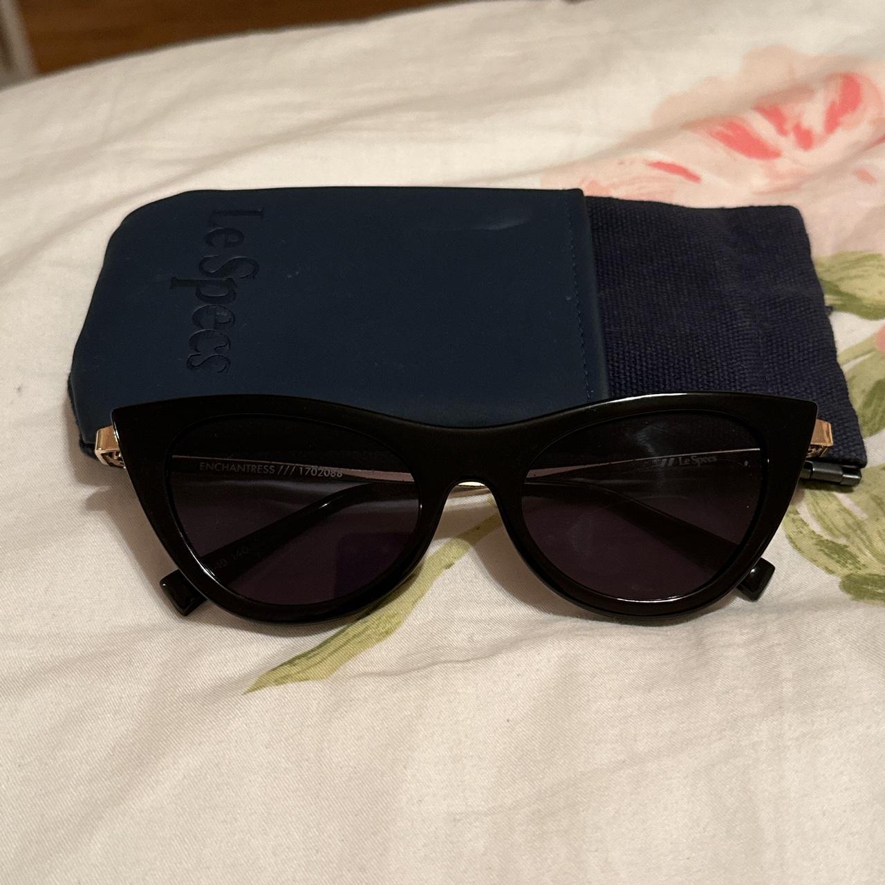 Cat Eye Le Specs sunglasses - Depop