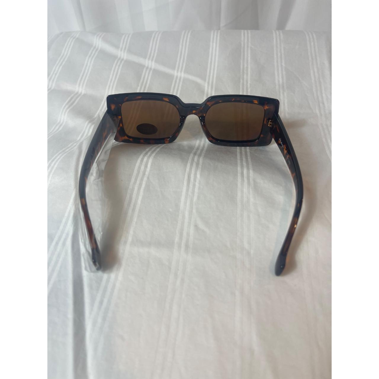 Sunset Drive Square Frame Sunglasses - Depop