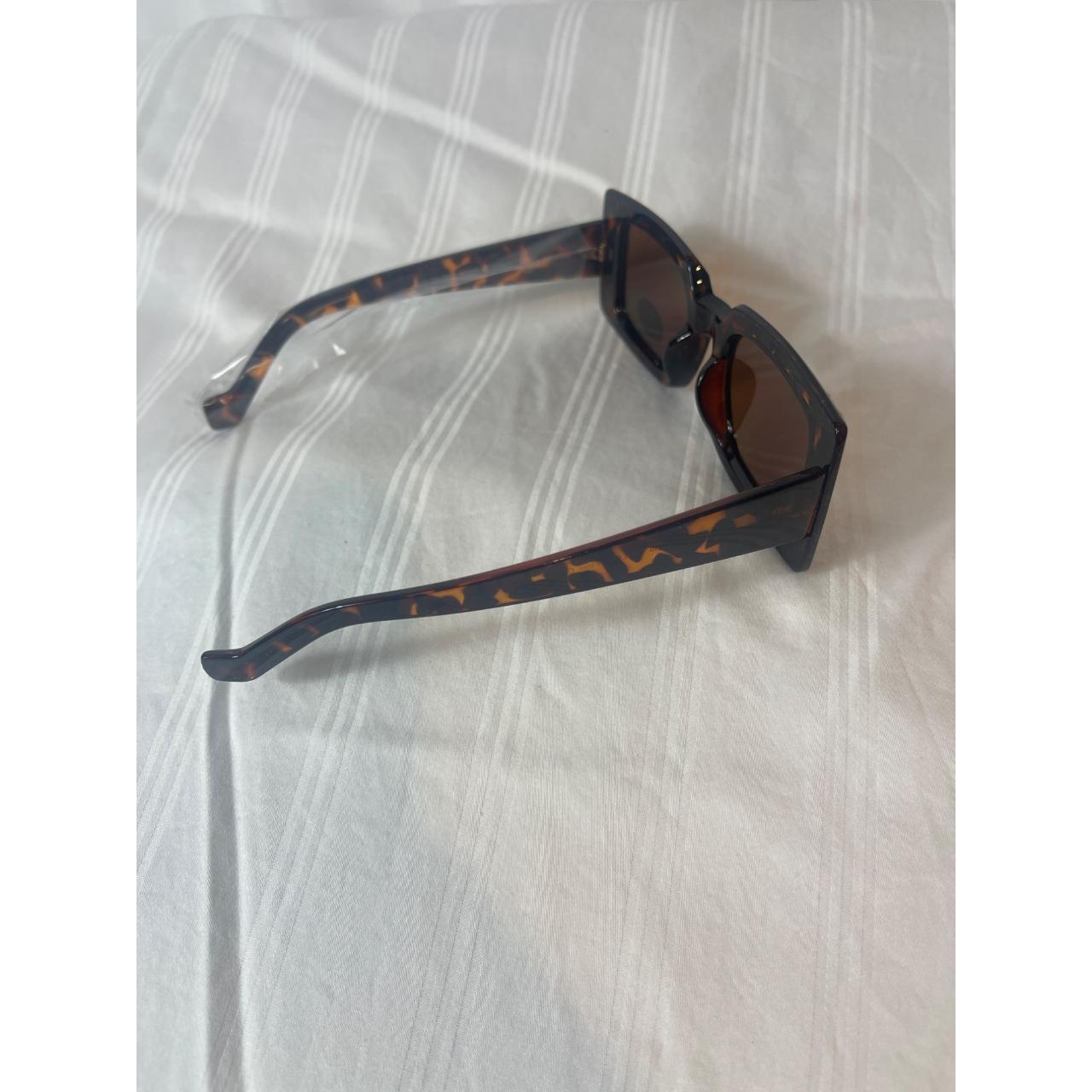 Sunset Drive Square Frame Sunglasses - Depop