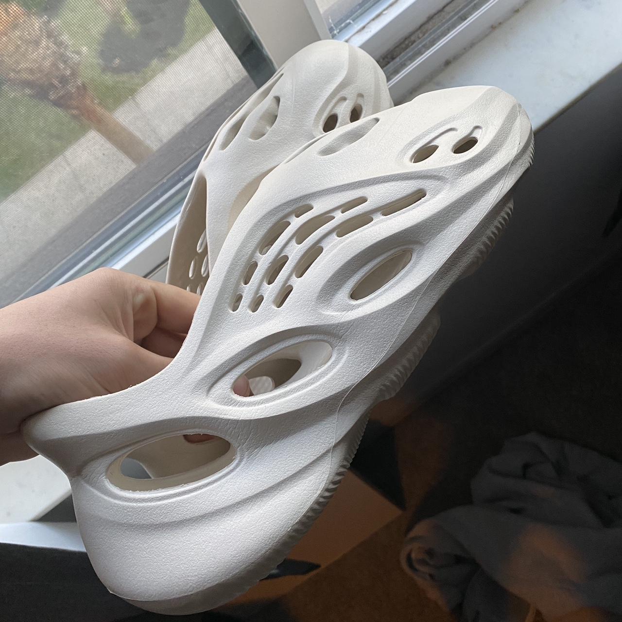 retail yeezy foam
