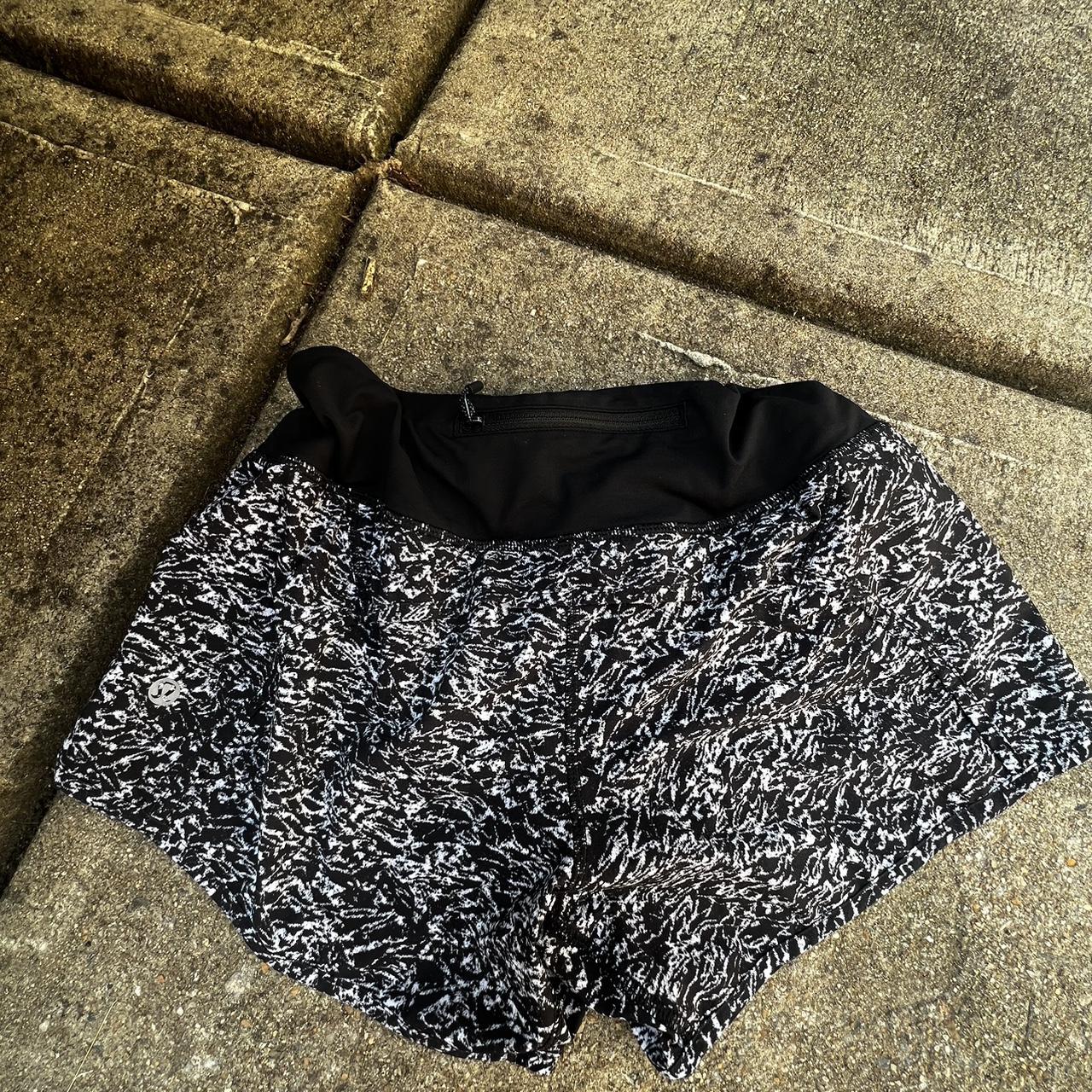 lululemon Speed Up Mid-Rise Lined Short 4 in a size - Depop