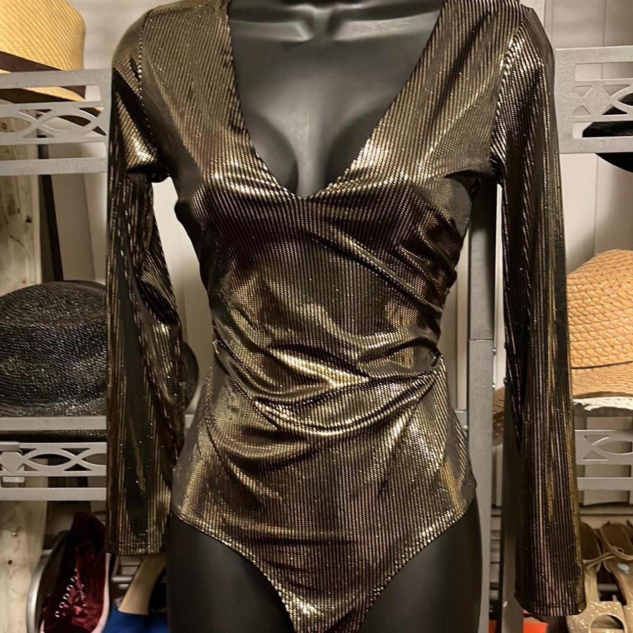 FASHION NOVA gold metallic Size S Depop