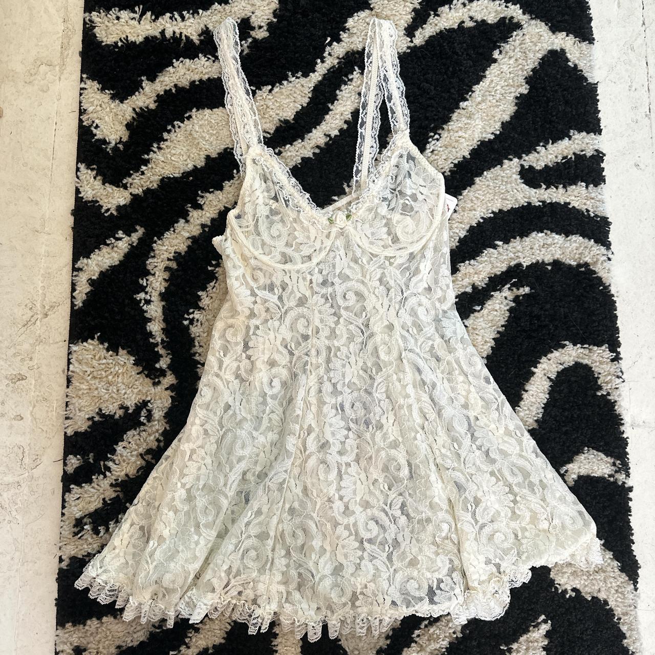 item listed by cherry_pit_vintage
