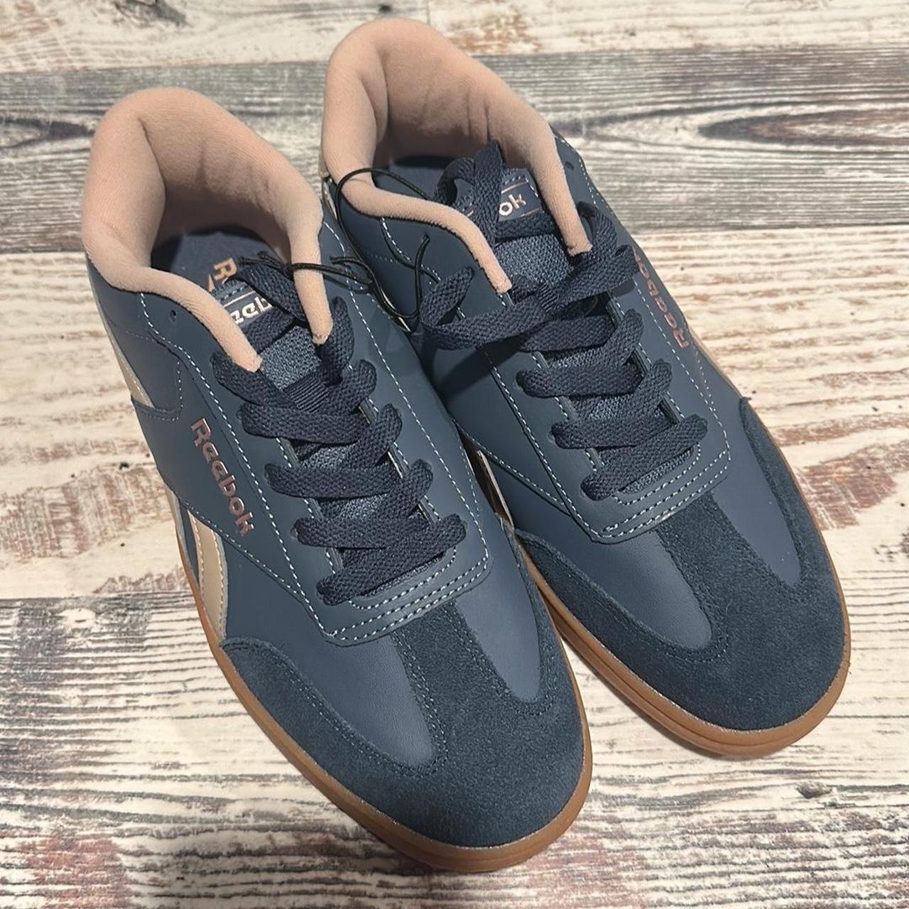 Reebok Forte Lounge women's Navy and Tan Sneakers Depop