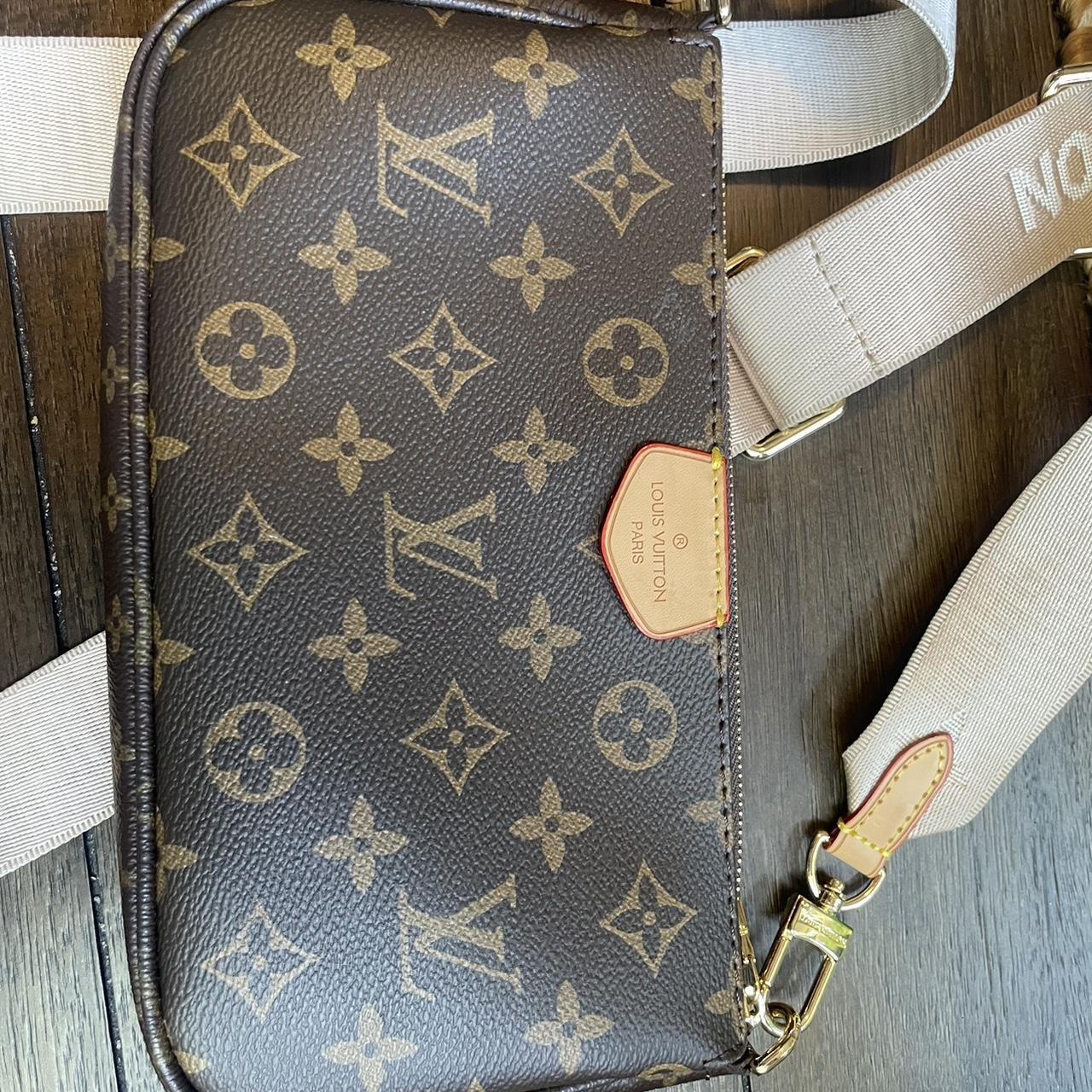 multi pochette strap - Depop