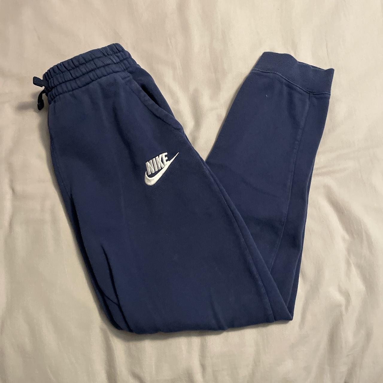 Nike Women's Navy Joggerstracksuits Depop