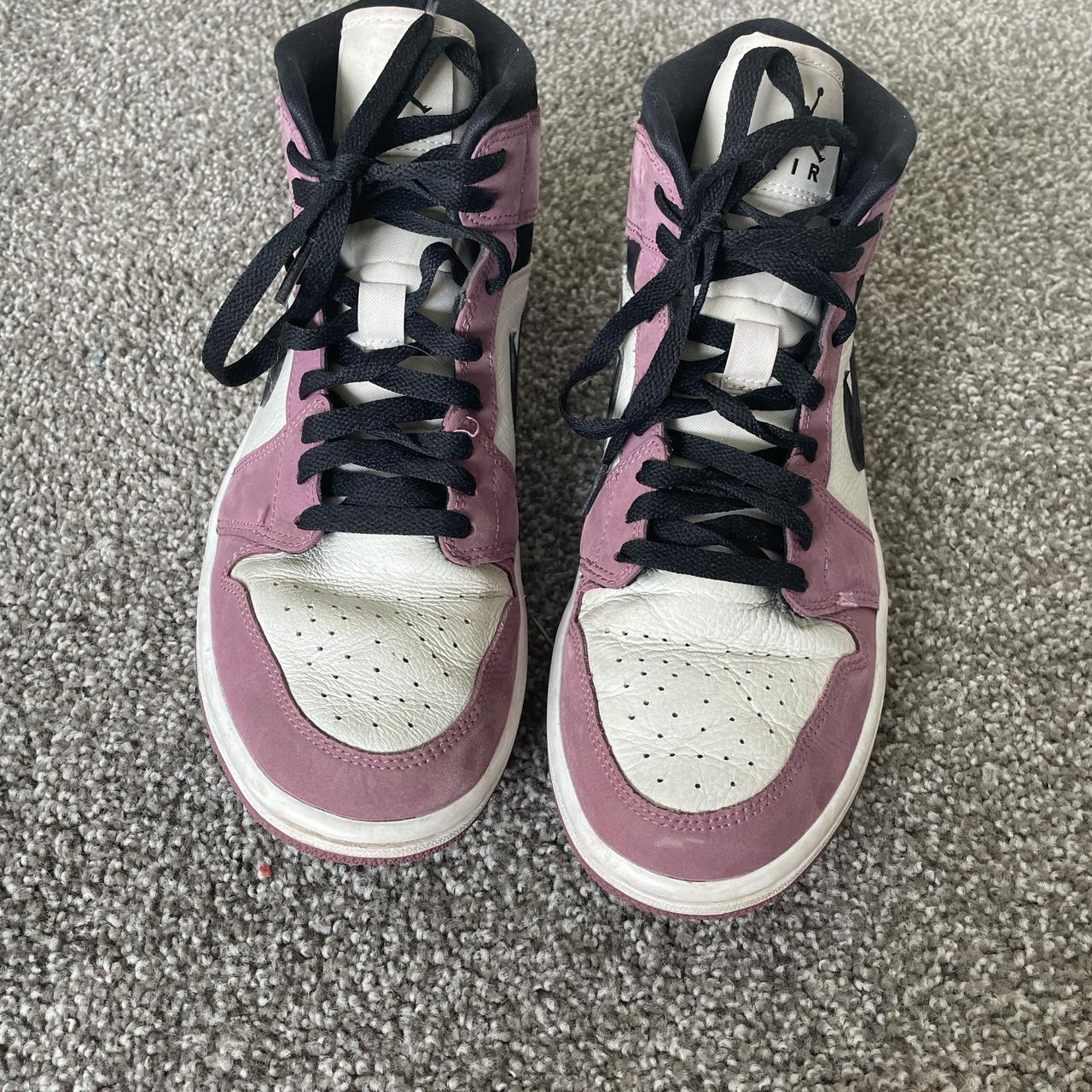 Pink jordans womens size 10 hotsell