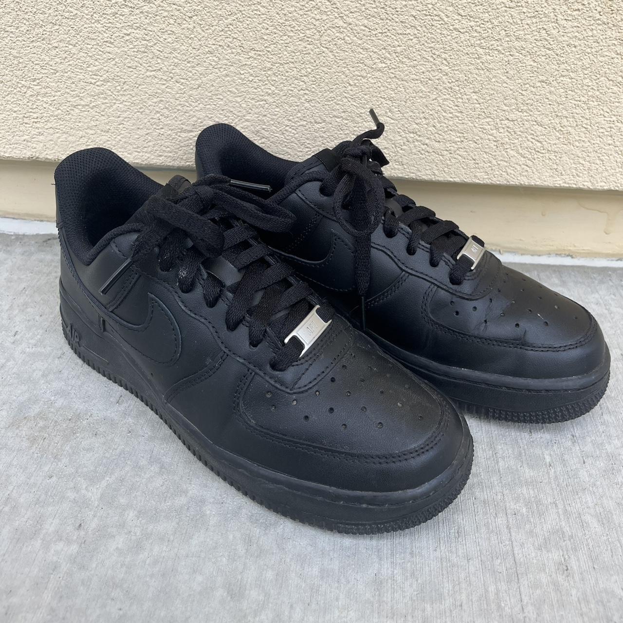 womens black air force 1s