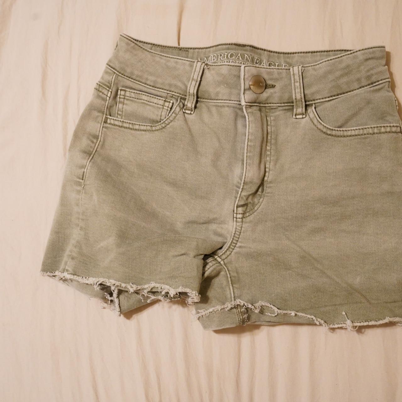 Hollister khaki shorts women fashion