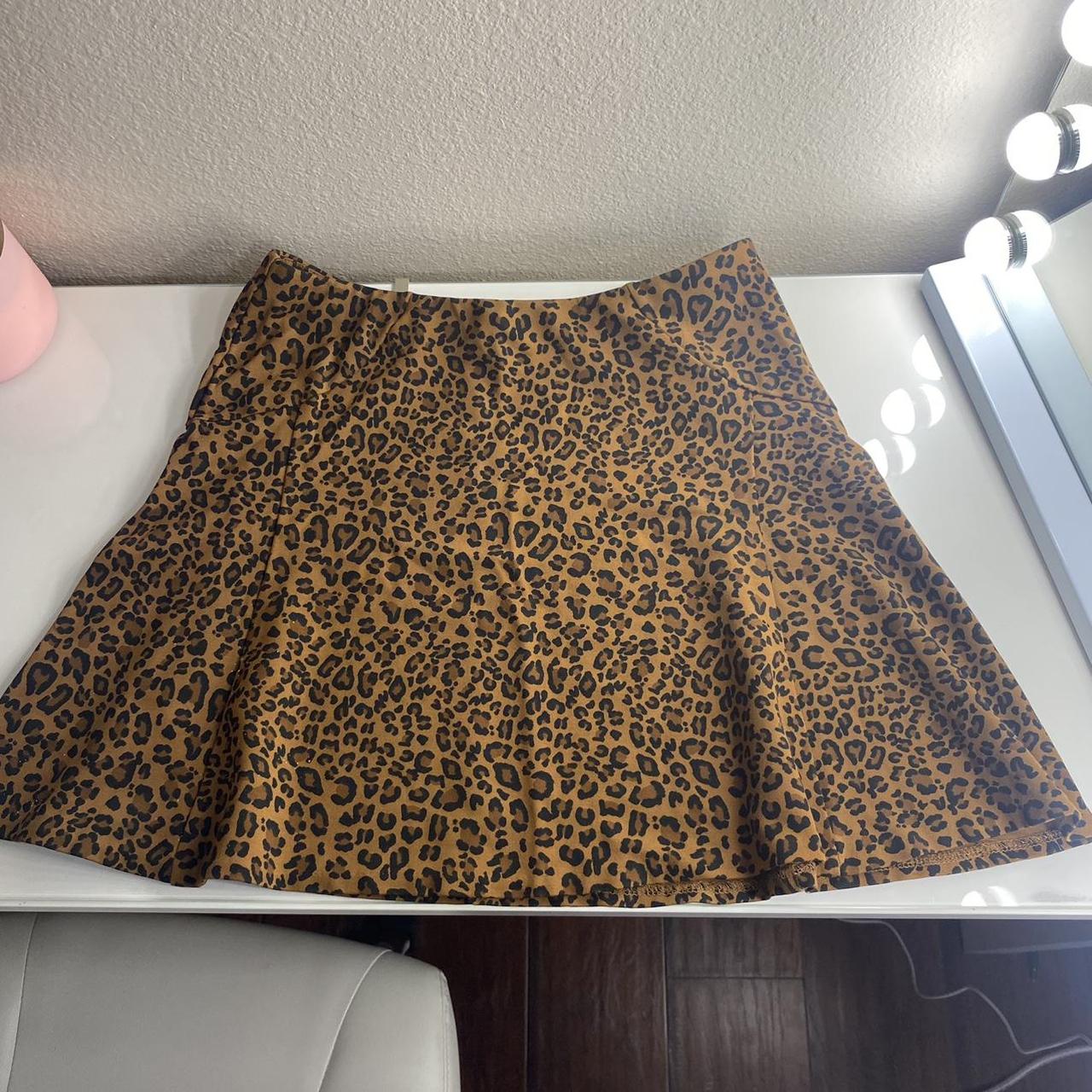 leopard print mini skirt size xs Please pay with the