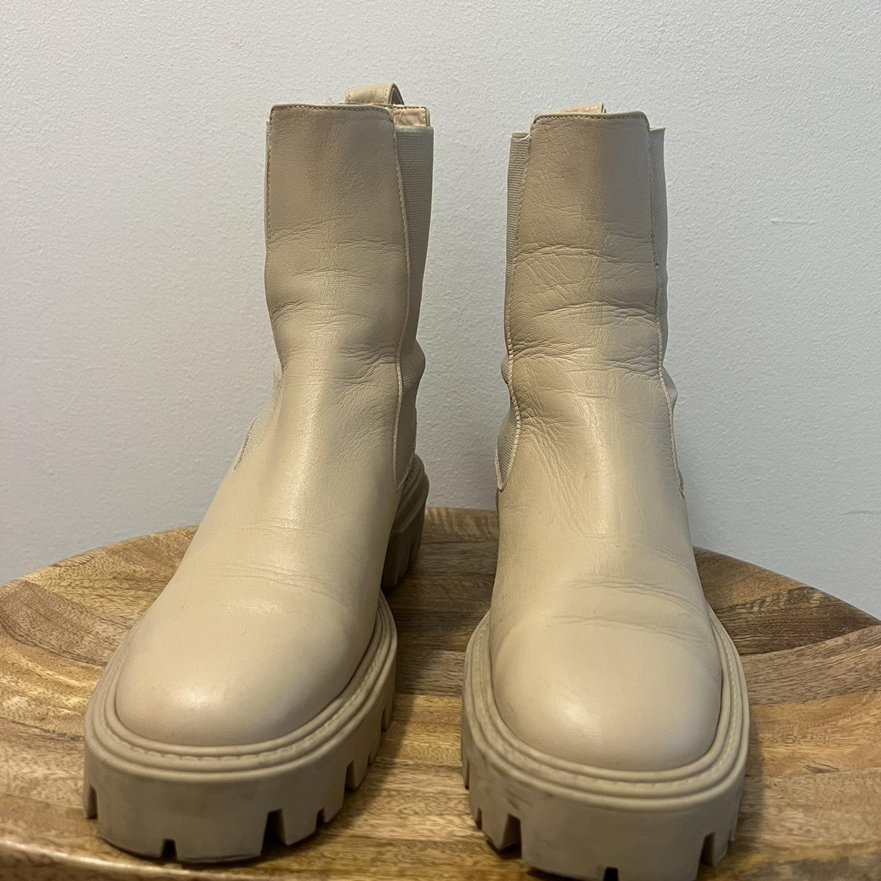 Zara size 9 nude boots