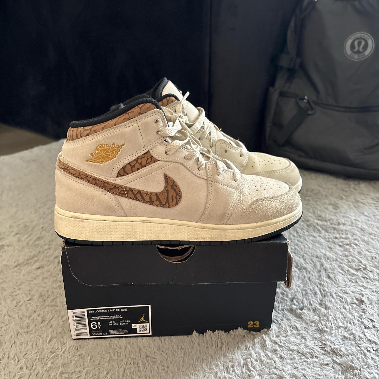 jordans size 6 and a half