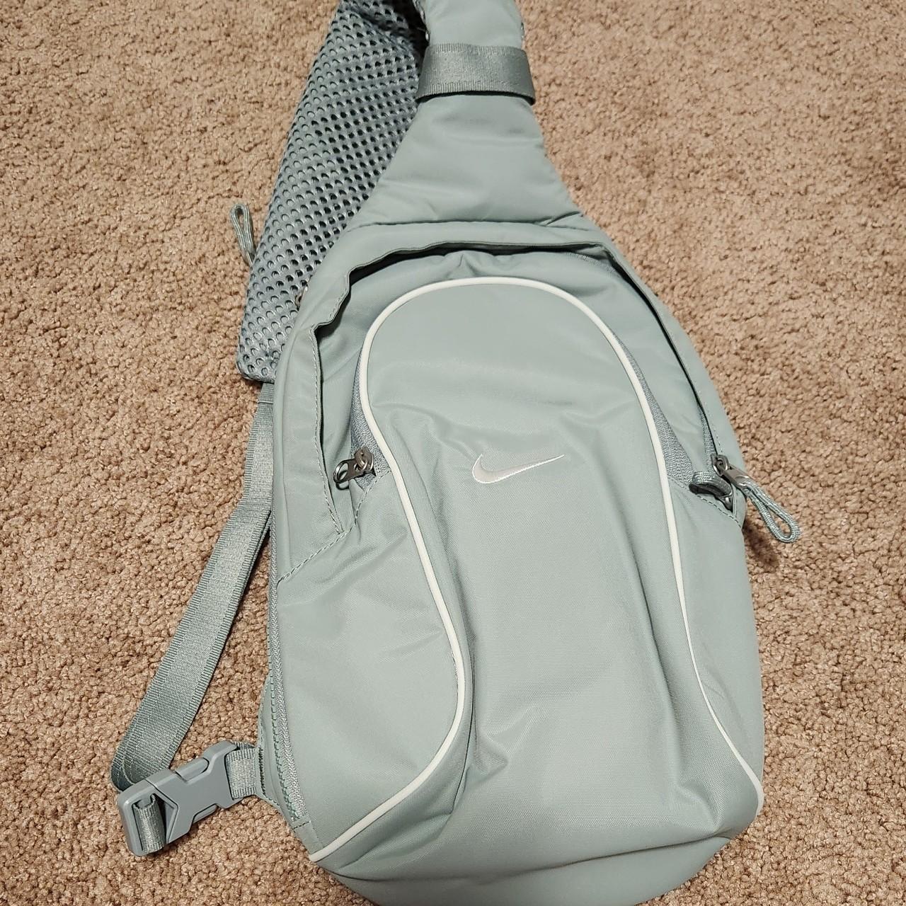 over the shoulder bags nike