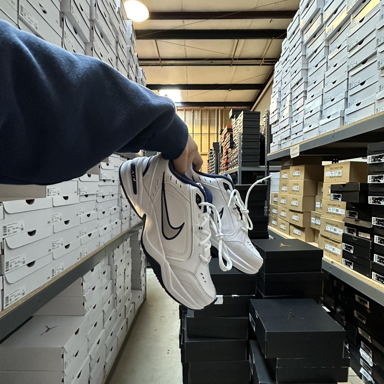 womens nike air trainers white