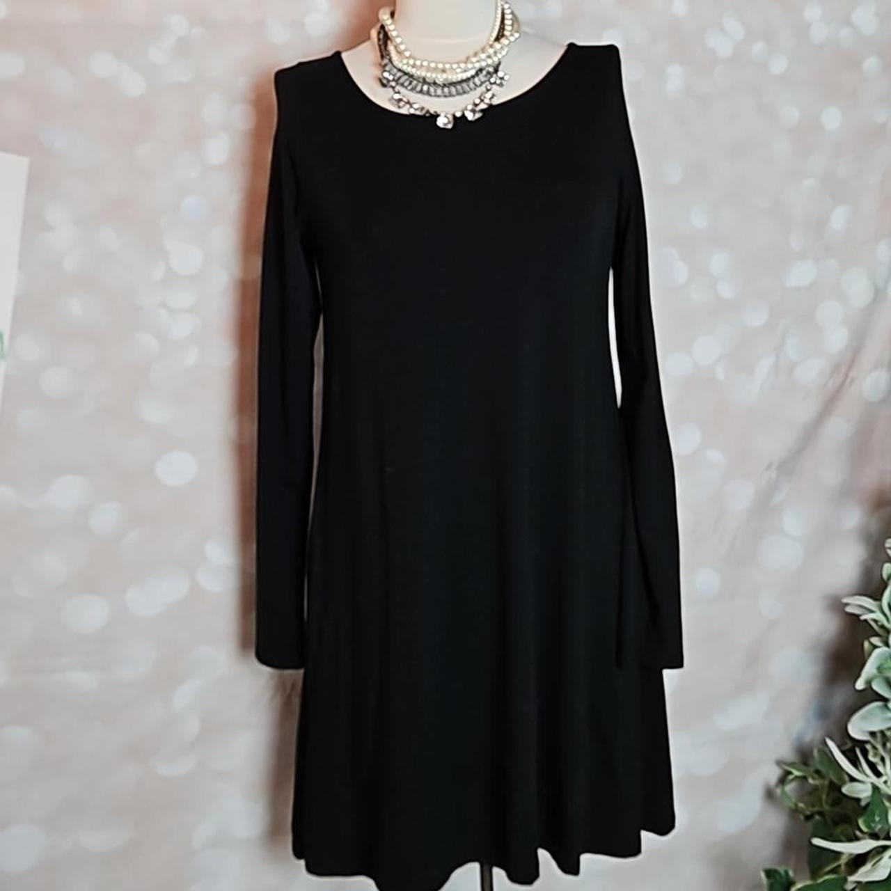 Pretty black tshirt knit swing dress from Express. Depop