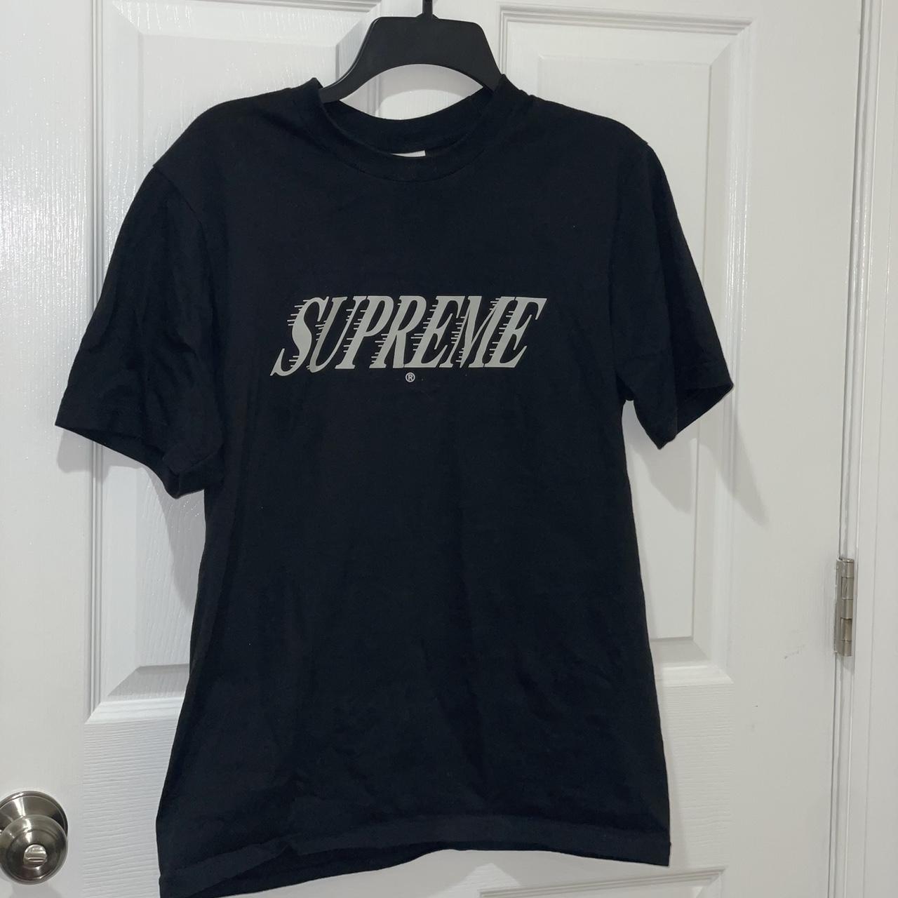 Supreme Women's T-shirt | Depop