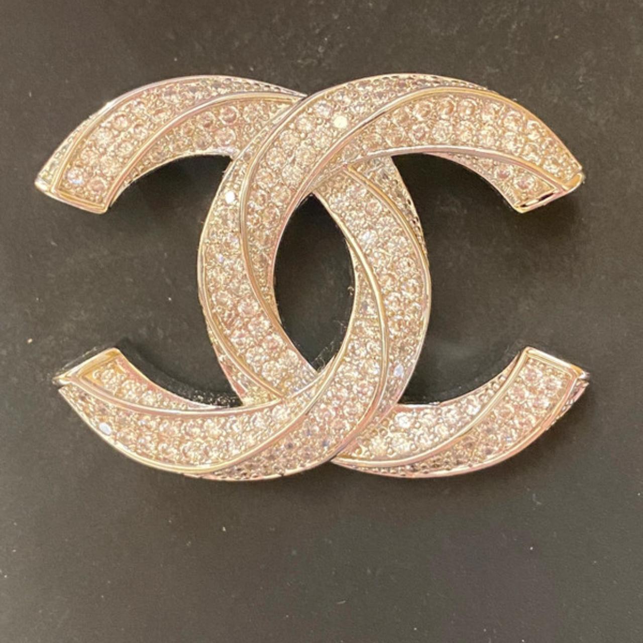 Authentic chanel discount brooch