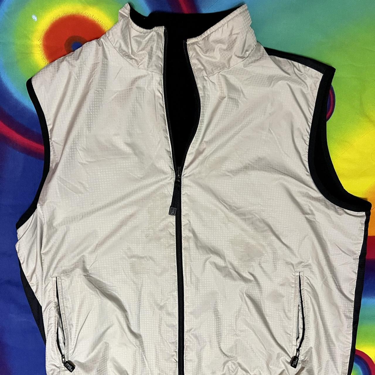 izod sleeveless jacket