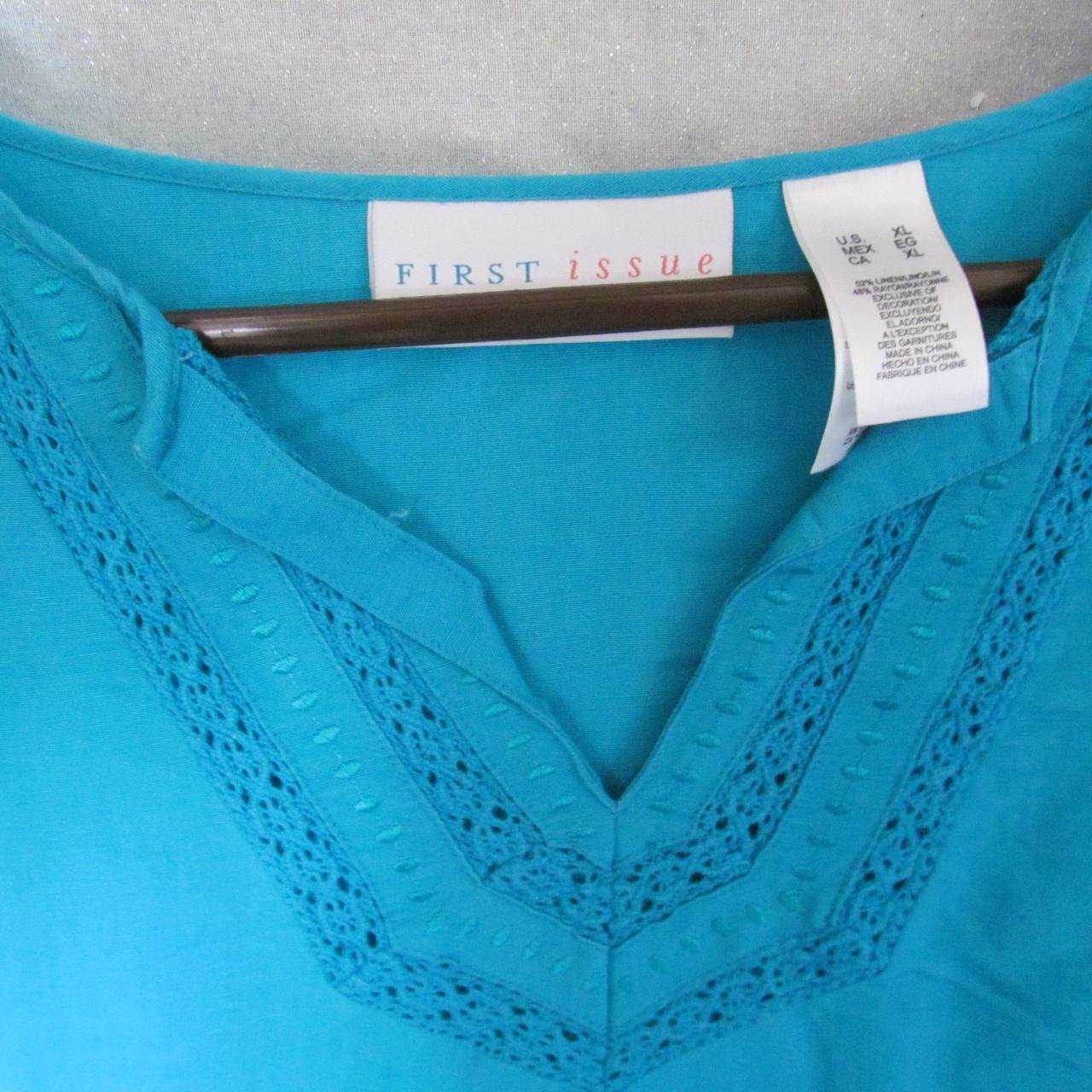 FIRST ISSUE A Liz Claiborne Company; V Neck, 3/4... - Depop